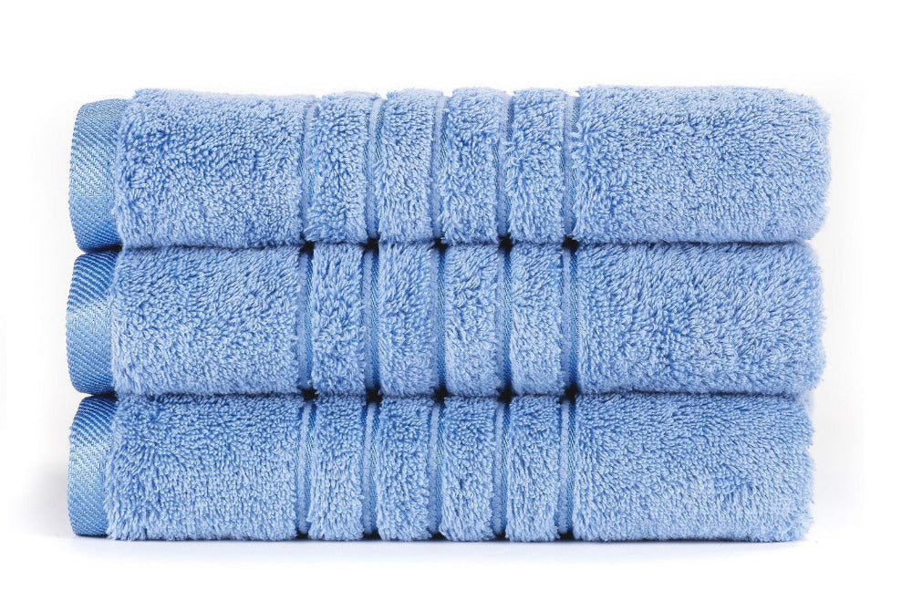 Serviette de toilette Brillant 600g - Linge de bain chez LA BRODEUSE® à 22.86€! Commandez le Maintenant !