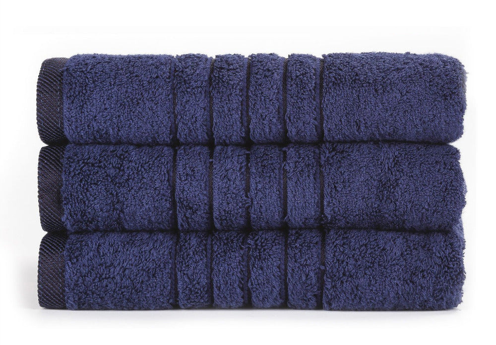 Serviette de toilette Brillant 600g - Linge de bain chez LA BRODEUSE® à 22.86€! Commandez le Maintenant !