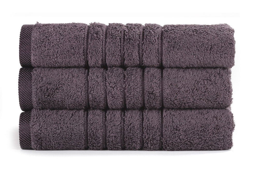 Serviette de toilette Brillant 600g - Linge de bain chez LA BRODEUSE® à 22.86€! Commandez le Maintenant !