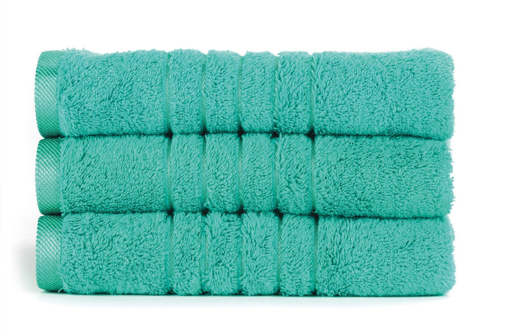 Serviette de toilette Brillant 600g - Linge de bain chez LA BRODEUSE® à 22.86€! Commandez le Maintenant !