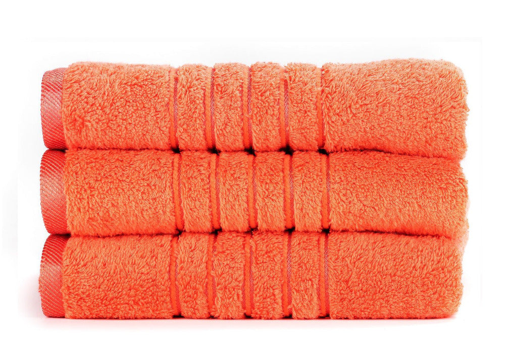 Serviette de toilette Brillant 600g - Linge de bain chez LA BRODEUSE® à 22.86€! Commandez le Maintenant !