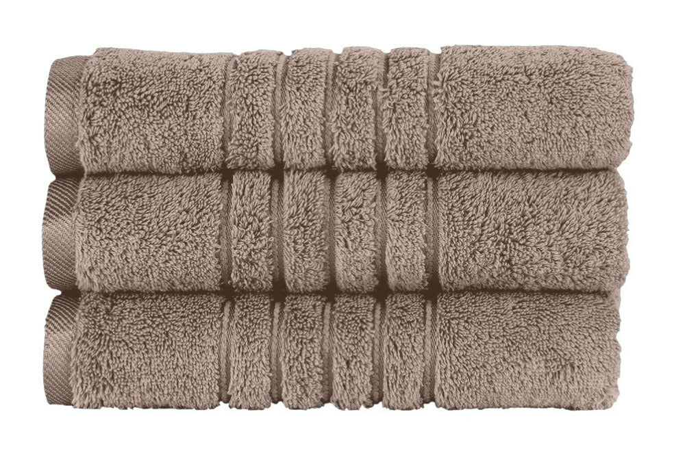 Serviette de toilette Brillant 600g - Linge de bain chez LA BRODEUSE® à 22.86€! Commandez le Maintenant !