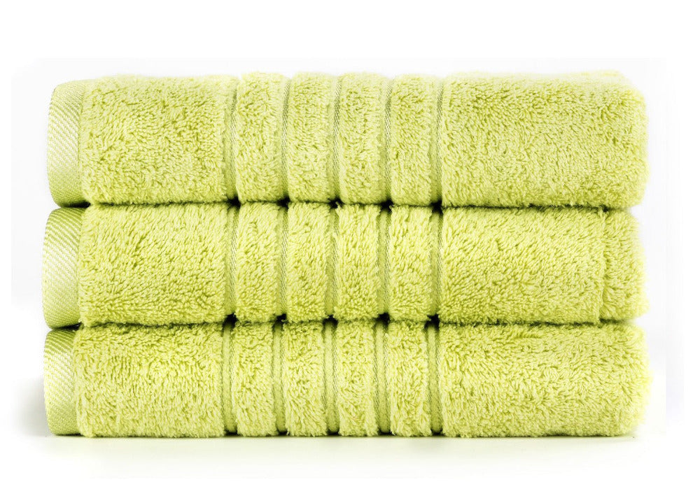 Serviette de toilette Brillant 600g - Linge de bain chez LA BRODEUSE® à 22.86€! Commandez le Maintenant !