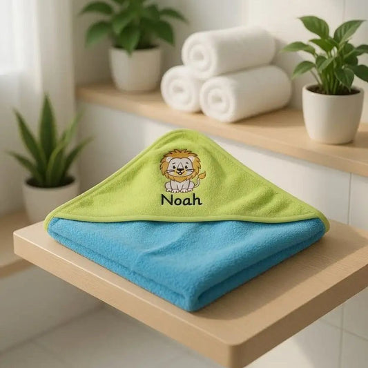 Cape de Bain Bébé Brodée au Prénom — Motif Lion - LA BRODEUSE®