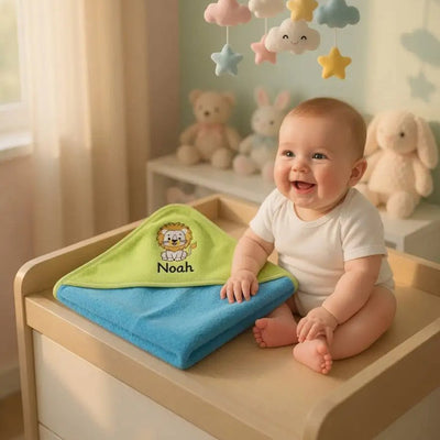 Cape de Bain Bébé Brodée au Prénom — Motif Lion - LA BRODEUSE®