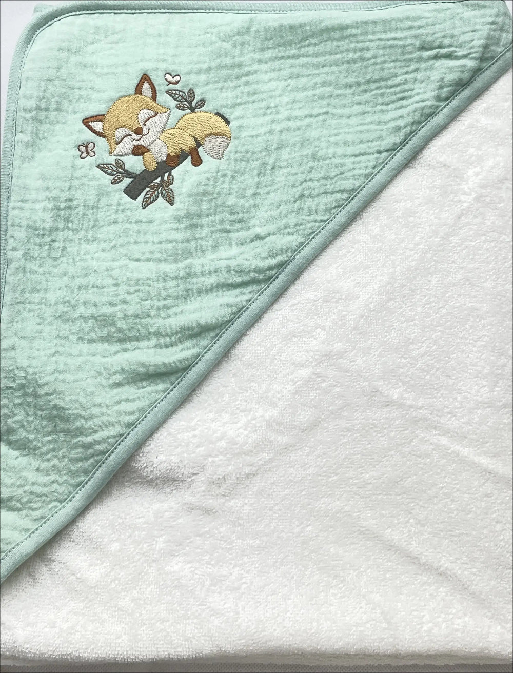 cape_de_bain_bebe_brodee_renard_dormant