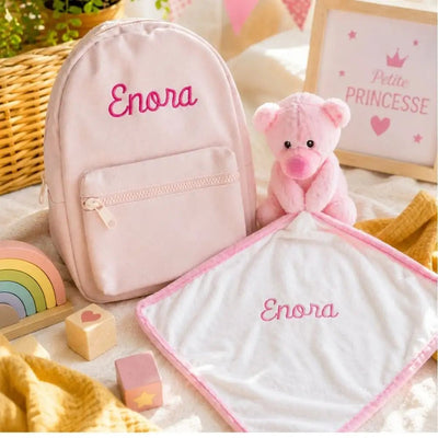 Duo sac à dos rose poudré et doudou ourson brodés prénom Enora, idée cadeau naissance personnalisé