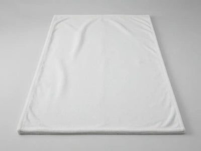 Couverture Bébé Blanche Brodée au Prénom — Fil Doré - LA BRODEUSE®