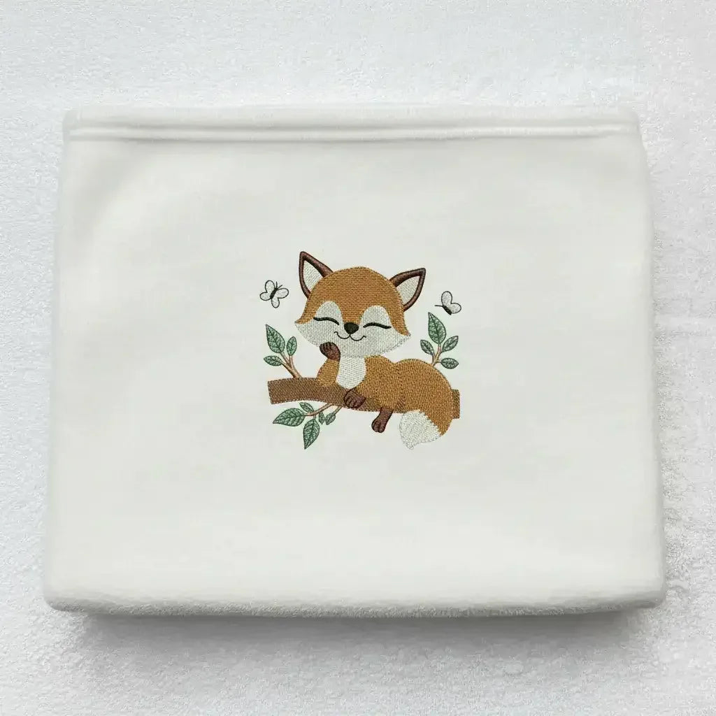 Couverture Bébé Flanelle Blanche - Petit Renard Dormant & Prénom Brodé Personnalisé - LA BRODEUSE®