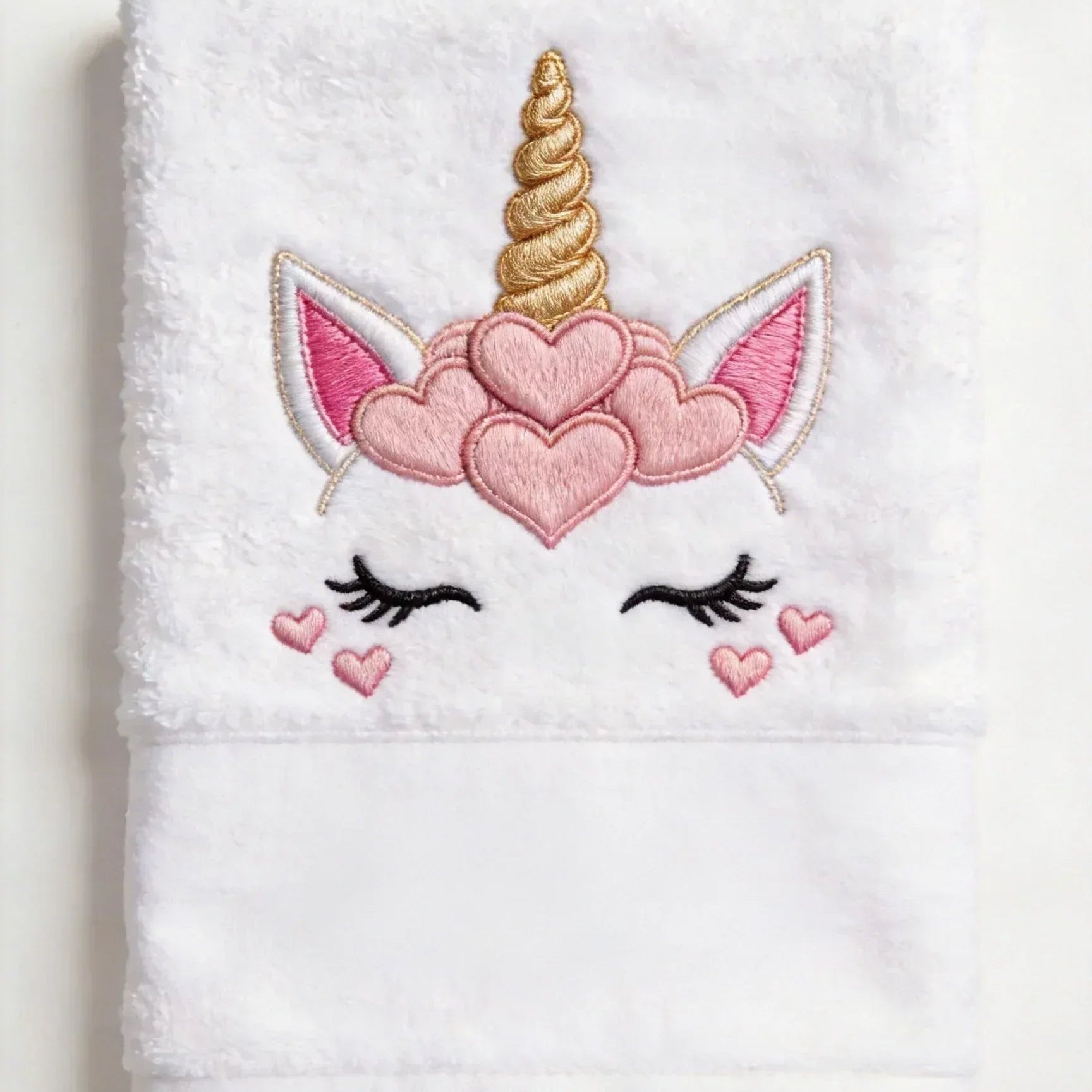 Serviette de toilette Bio Brodée Motif « LICORNE ENCHANTEE » - LA BRODEUSE®