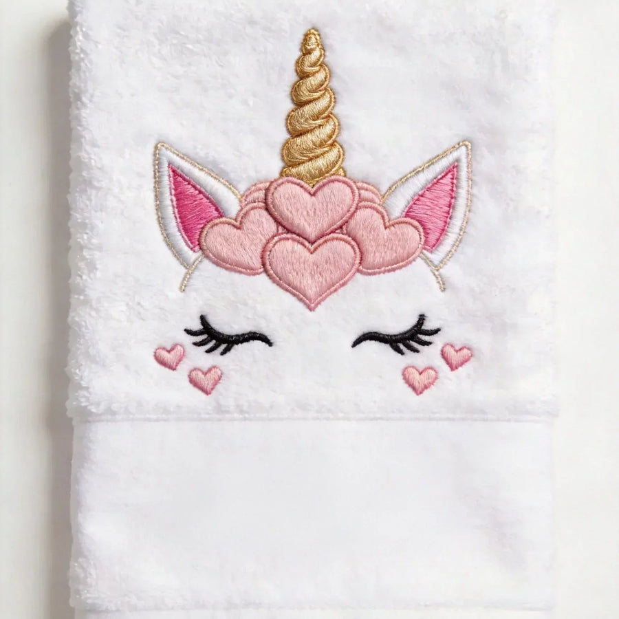 Serviette de toilette Bio Brodée Motif « LICORNE ENCHANTEE » - LA BRODEUSE®